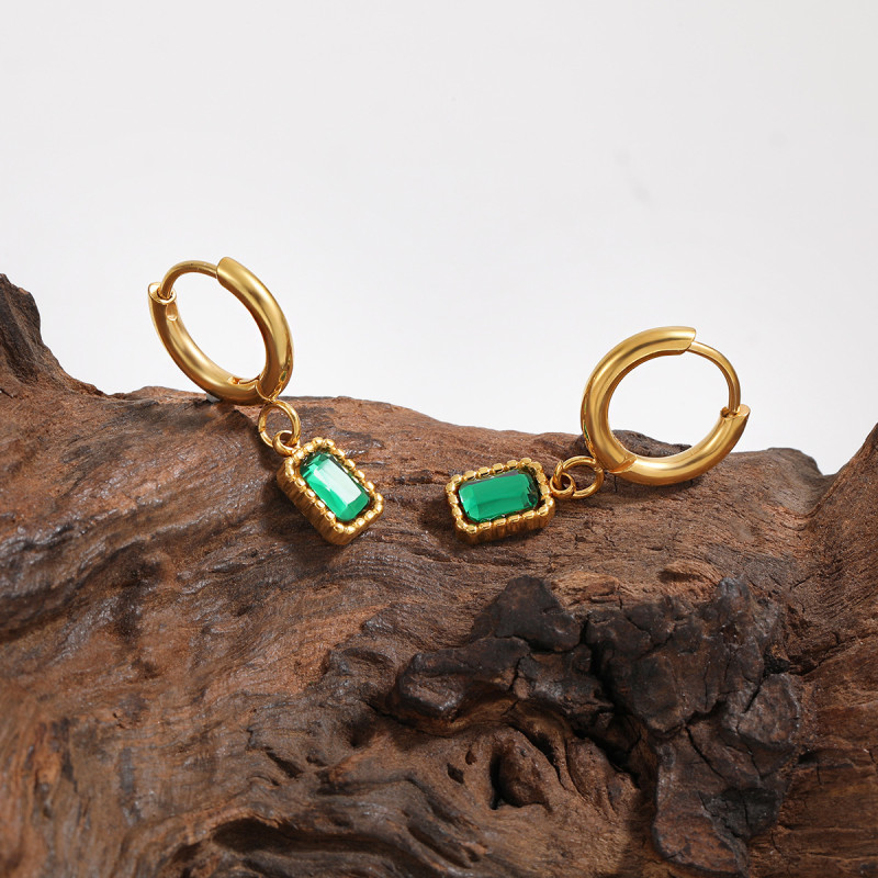 French Retro New Niche Light Luxury Square Green Gemstone Earrings Fashionable Personality Versatile Gold-Plated Titanium Steel Earrings for Women