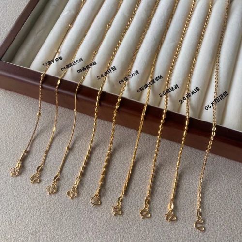 Sunflower Chain Side Pressed Light Chain Electroplated 24K Gold Titanium Steel M Buckle Design Bare Chain Starry Sky Chain Bead Necklace