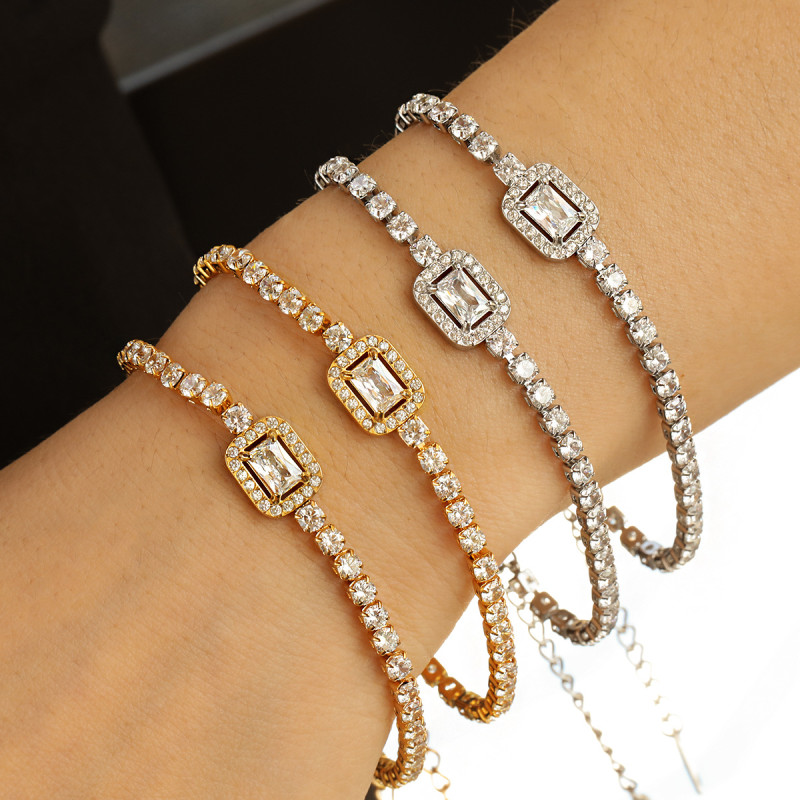 European and American INS Style Light Luxury Simple Claw Chain Full Diamond Square Bracelet for Women Titanium Steel PVD Coated Color Retention High-end Feel Jewelry
