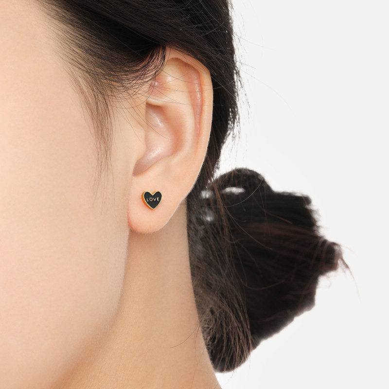 Korean New Niche Simple Elegant Light Luxury Heart Love Resin Ear Bone Stud Women Fashion Heart-Shaped Titanium Steel Earrings