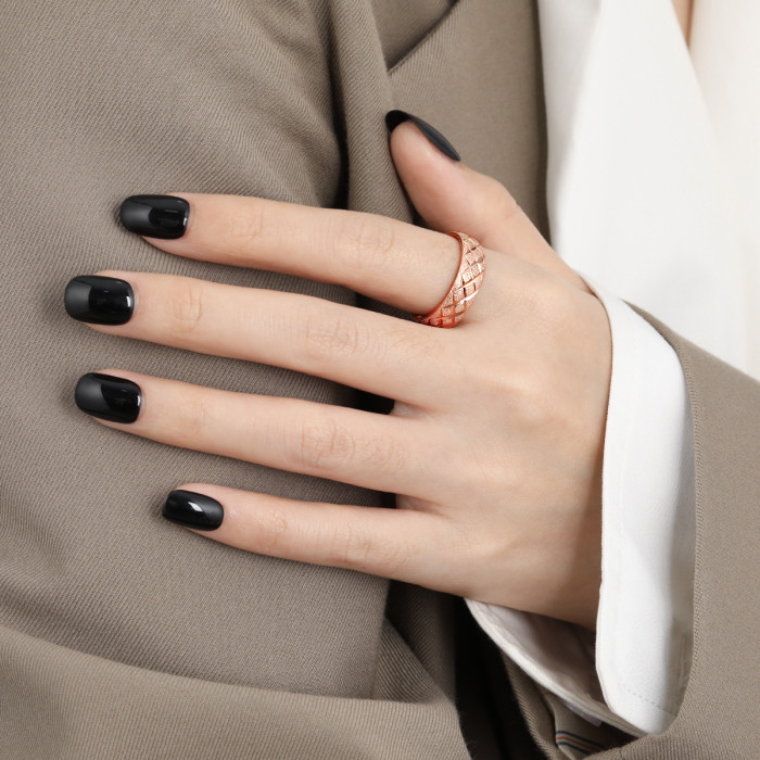 Light Luxury Retro Niche Matte Glitter Cross Stone Pattern Ring Fashionable Personality High-end Titanium Steel Ring