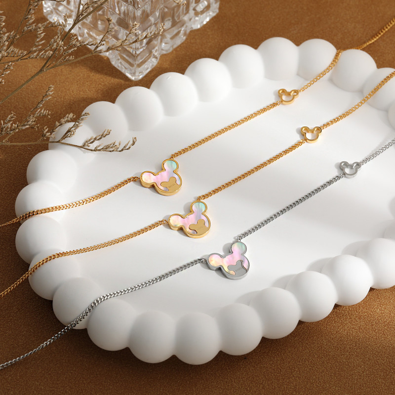 Cross-Border Personality Cool Bear Cute Mickey Head Necklace for Women Natural Mother of Pearl Titanium Steel Ins Niche Design Clavicle Chain