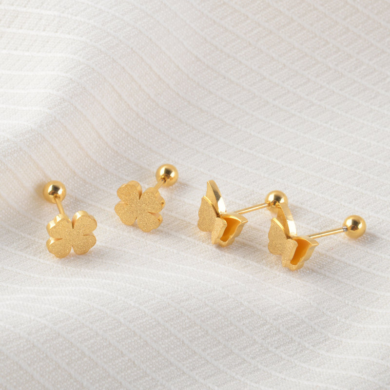Fashion Versatile Gold Matte Four-Leaf Clover Earrings Titanium Steel Non-Fading Anti-Lost Ear Bone Studs Elegant Light Luxury Earrings