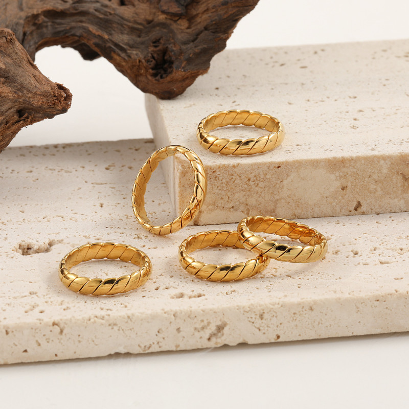 Vintage INS Minimalist Style Fashion Geometric Woven Pattern Plain Ring Gold High-end Titanium Steel Index Finger Ring
