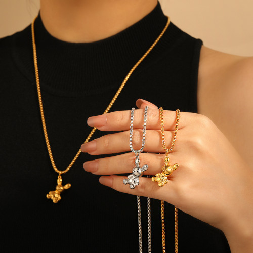 Fashionable Personality Cartoon Bear GG Necklace High-end Simple Ins Style Niche Titanium Steel Gold-plated Pendant Sweater Chain