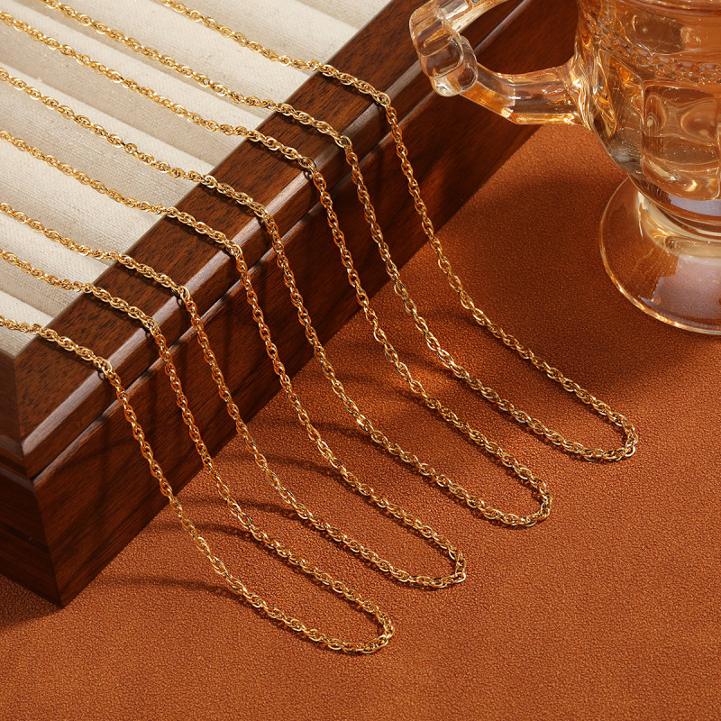 Korean Style New Ins Niche Minimalist M Buckle Square Line Twist Chain Female fashion Personality High-grade Gold-plated Titanium Steel Clavicle Chain