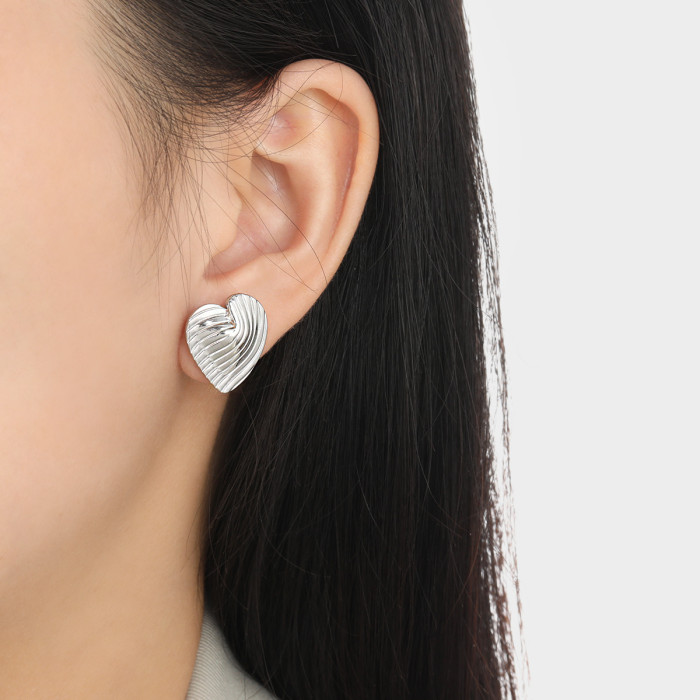 INS Niche Texture Irregular Heart Stripe Earrings Fashion Personality High-End Titanium Steel Ear Jewelry