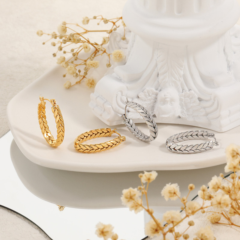 European and American New Style Elegant Niche INS Stainless Steel Wheat Spike Earrings for Women Fashionable Personality Titanium Steel Earrings