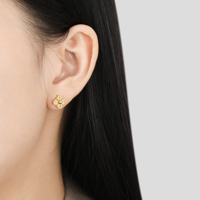 Korean Style INS New Light Luxury Niche Single Pearl Four Diamond Ear Bone Stud Women Fashion Personality Versatile T...