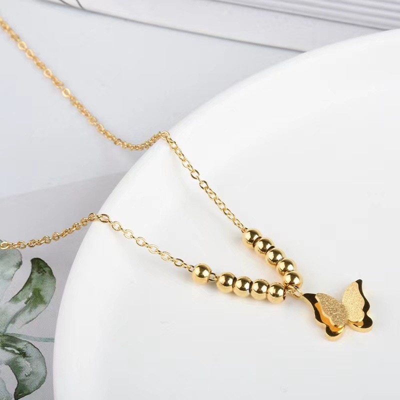 French Retro Steel Bead Butterfly Necklace for Women, Niche Design, Light Luxury, Versatile Titanium Steel Collarbone Chain, Hypoallergenic