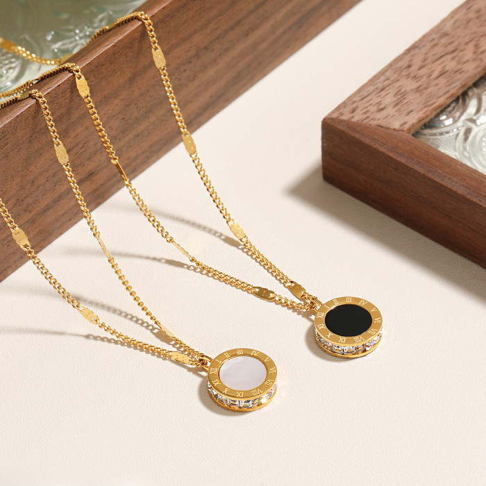 Korean Style Ins Niche Design Simple Square Diamond Roman Numeral Double-Sided Black and White Shell Necklace for Women Collarbone Chain