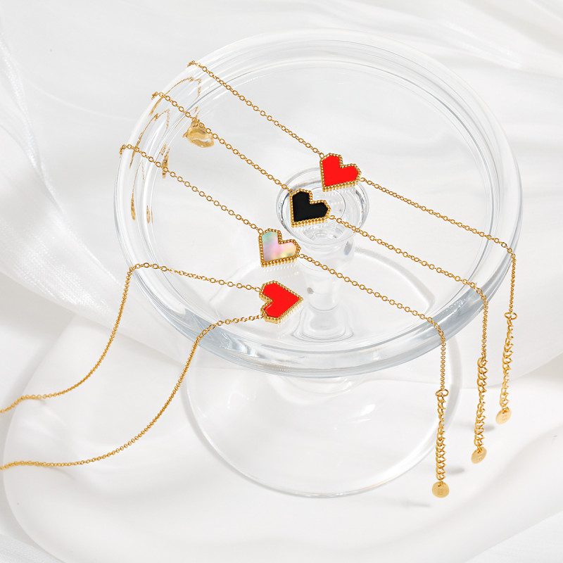 French INS New Style Light Luxury Heart Natural Shell Elegant Exquisite Titanium Steel Gold-Plated Women's Jewelry Set Decoration