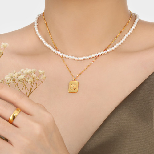 New Chinese Style National Trend New Niche Geometric Fu Character Square Pendant Necklace Fashionable Personality Temperament Versatile Titanium Steel Collarbone Chain