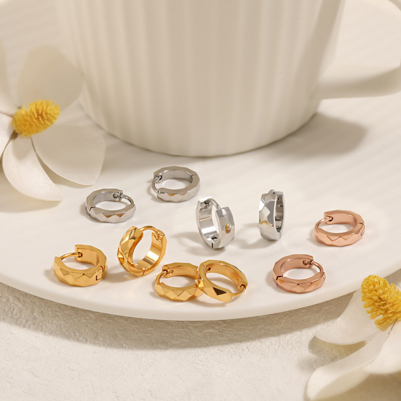 Cross-Border New Niche Korean Ins Minimalist Rhombus Face Batch Flower Ear Buckle fashion Personality High Sense Titanium Steel Earrings