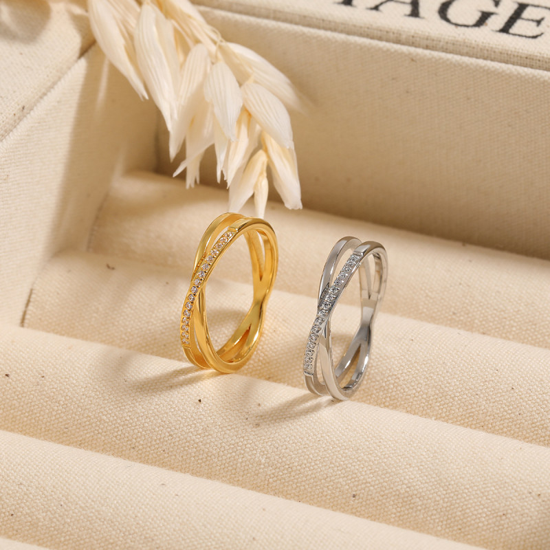 Korean Version Cross CNC Micro Inlaid Diamond Offset X Ring Fashionable Unique Niche Design Light Luxury High-end Feel Titanium Steel Ring