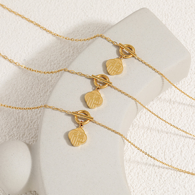 New Chinese Style National Trend New Simple Niche Fu Character OT Buckle Necklace for Women Fashionable Personality Gold-Plated Titanium Steel Collarbone Chain