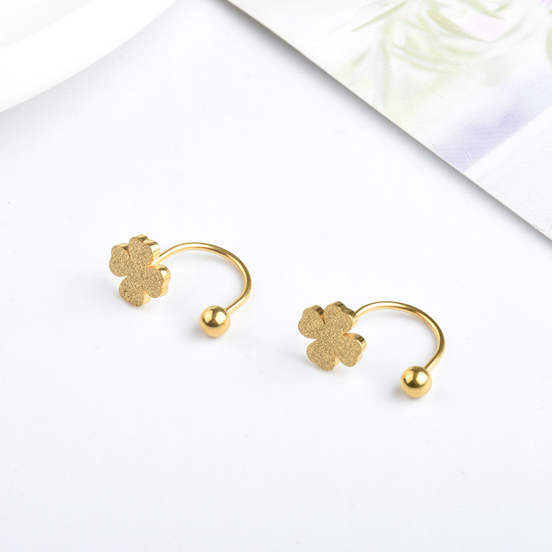 2022 Japanese and Korean Style Screw Button Trendy Niche Design Matte Four-Leaf Clover Earrings Ins Light Luxury Titanium Steel Ear Bone Studs