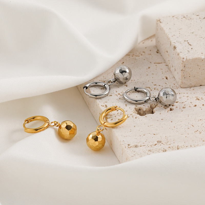 Korean Style Niche Ins Fashion Simple Faceted Rhombus Bead Round Earrings for Women Personality Versatile Gold-Plated Titanium Steel Earrings