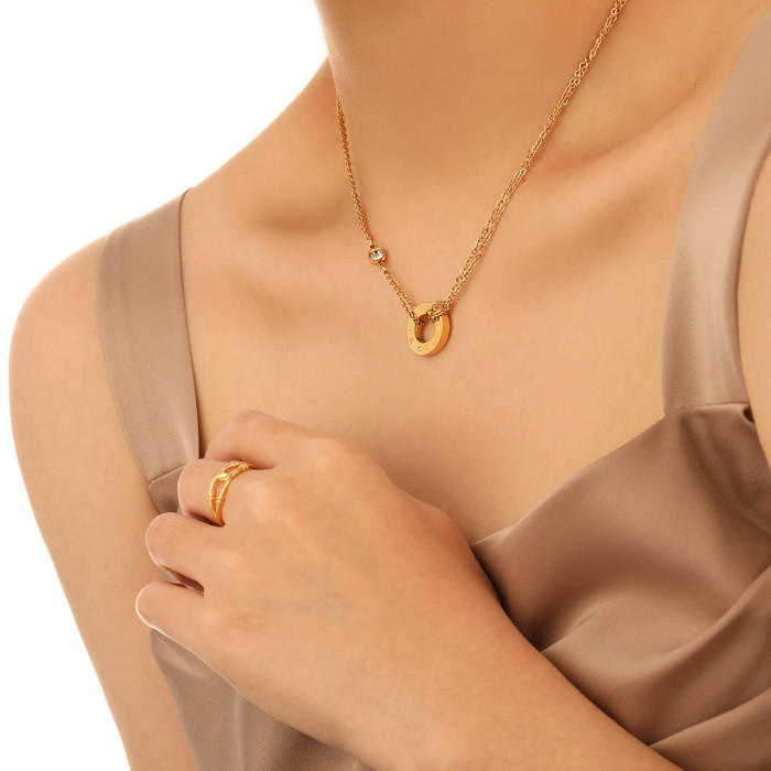 European and American Fashion Simple LOVE Necklace with Diamonds for Women, Long Round Pendant, Titanium Steel, Polished Jewelry, PVD Gold Plated