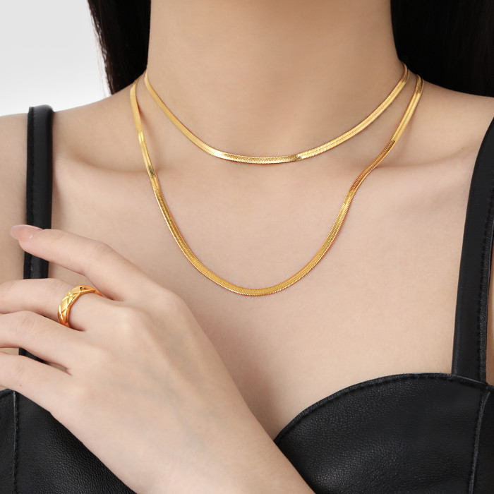 Fashion Simple Flat Snake Bone Chain Bare Chain Necklace for Women, Unique and Versatile Gold Plated Titanium Steel C...