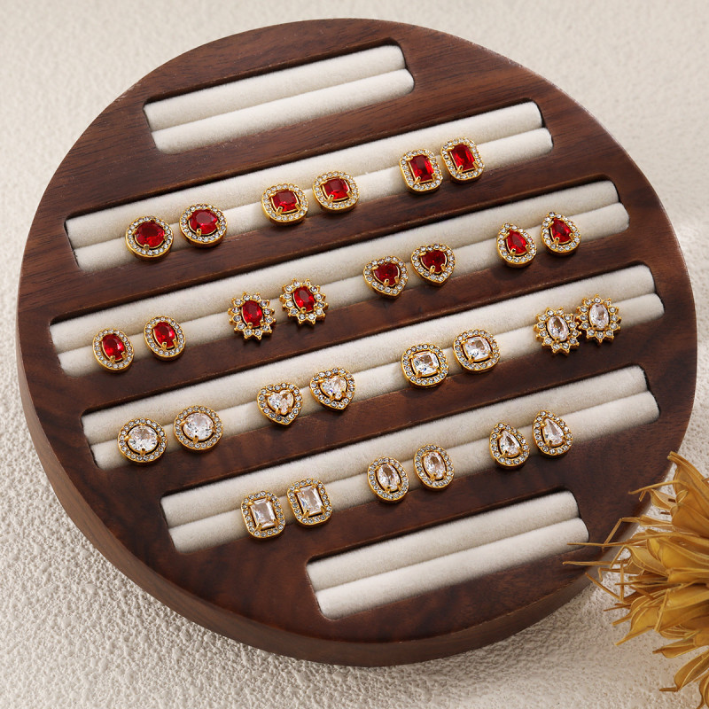 European and American Retro Handmade Inlaid Ruby Stud Earrings for Women, Ins Style, Light Luxury, Exquisite Stainless Steel 18K Real Gold Earrings