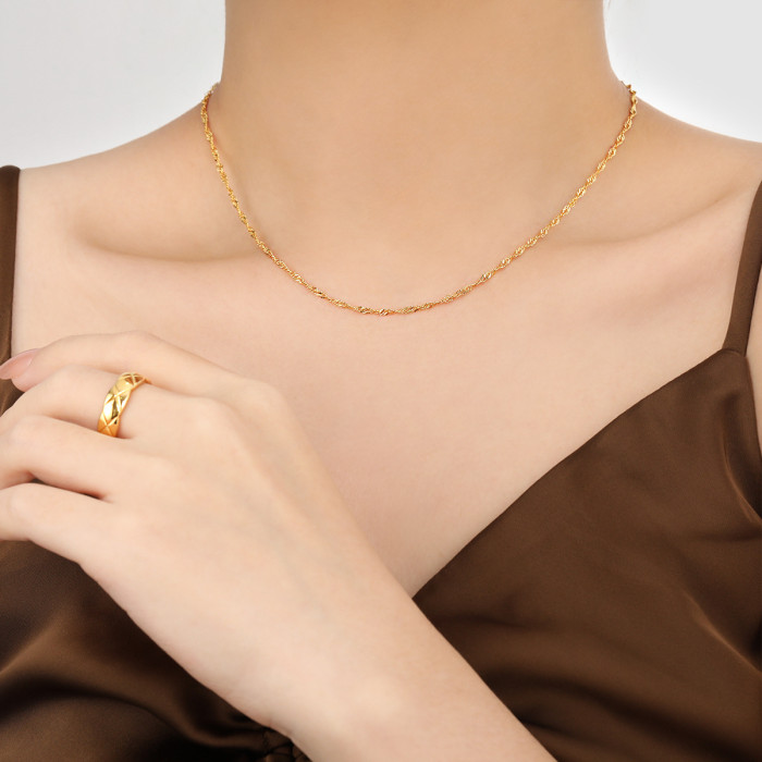 Korean Fashion New Water Ripple Necklace for Women, Unique High-end Gold-plated Titanium Steel Collarbone Chain with Pendant