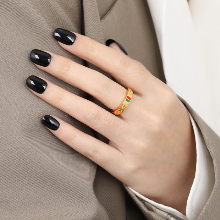 French New Style INS Retro Niche Design High-end CC Ring Fashionable Personality Versatile Titanium Steel Index Finger Ring