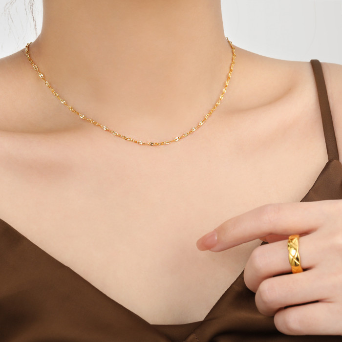 Embossed Lip Chain Fashionable Personality Gold Plated Stainless Steel Collarbone Chain New Simple Versatile Personal...