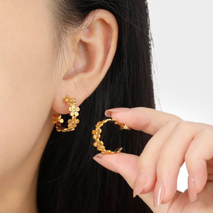 Korean Style Fashion New Simple Daisy Earrings for Women Ins Style Hot Selling Versatile High-end Titanium Steel Earr...