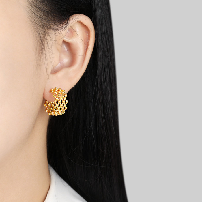 New Korean Style Ins Personality Niche Design Mesh C-shaped Earrings for Women Fashion Versatile High-end Titanium Steel Earrings