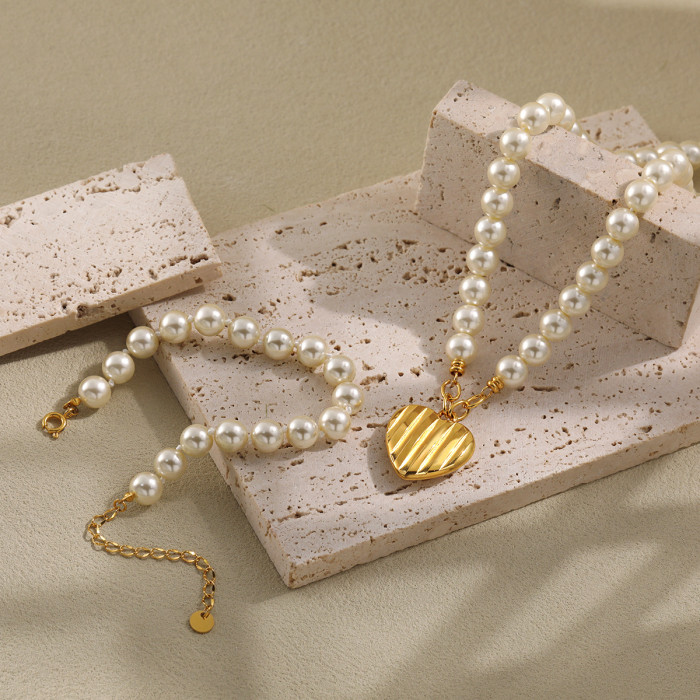 New Design Sense Ins Style Light Luxury Elegant Pearl Heart Necklace Titanium Steel Pendant Exaggerated Personality J...