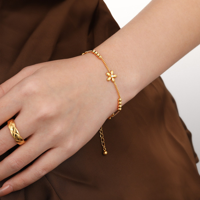 Korean Style New Elegant Simple Ins Style Three Flower Bead Bracelet for Women Fashionable Personality Gold Plated Ti...