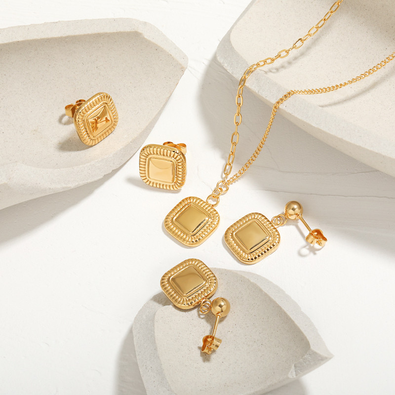 Cross-Border European and American High-End Niche Ins Retro Geometric Square Titanium Steel Necklace and Earrings Women's Jewelry Set
