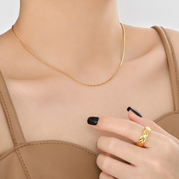 Fashion Personality Gold Plated Titanium Steel O-Chain Box Chain Side Chain Clip Bead Necklace Braided Twist Chain Co...