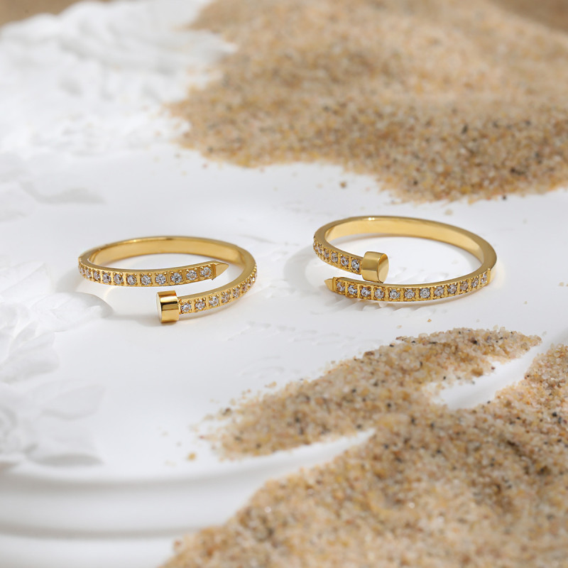 Korean Style High-End Fashionable CNC Micro-Inlaid Unique Niche Open Ring for Women Ins Style New Titanium Steel Ring