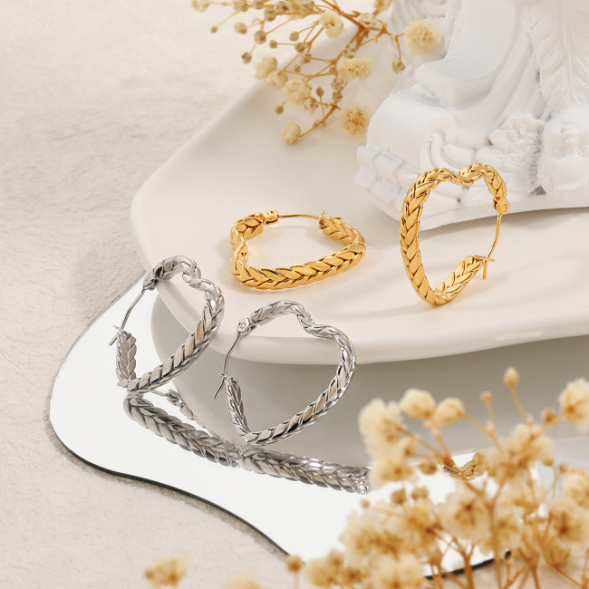 European and American Cross-Border Light Luxury Minimalist Niche Stainless Steel Wheat Spike Heart Earrings for Women Fashionable Personality Temperament Titanium Steel Ear Jewelry