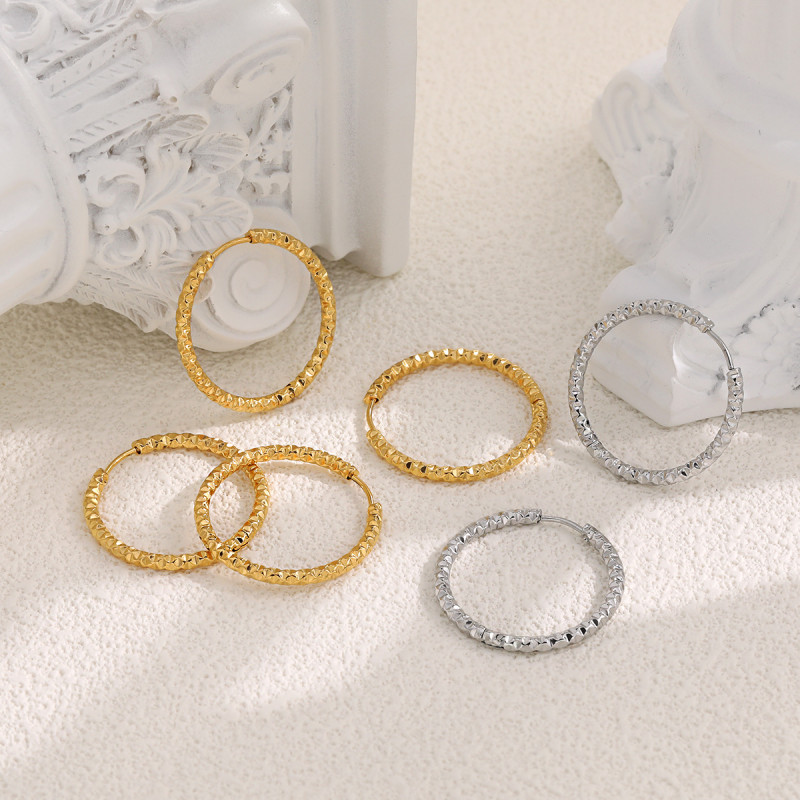 European and American Cross-Border New Style Water Chestnut Pattern Starry Sky Earrings for Women, Fashionable Face-Slimming Exaggerated Titanium Steel Earrings