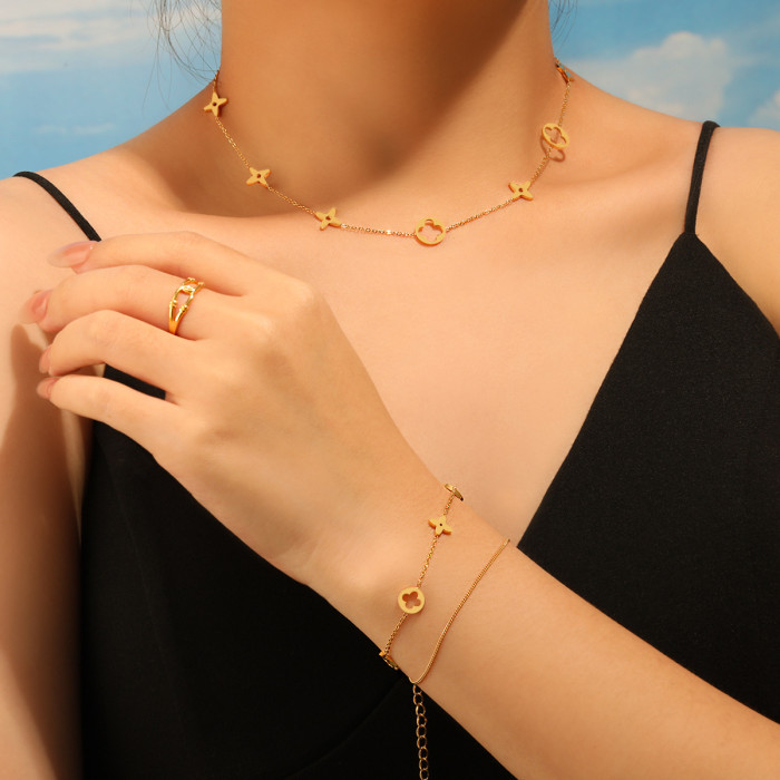 Korean Style Fresh Cute Simple Hollow Four-Leaf Clover Titanium Steel Necklace Bracelet Ins Style Fashionable Elegant...