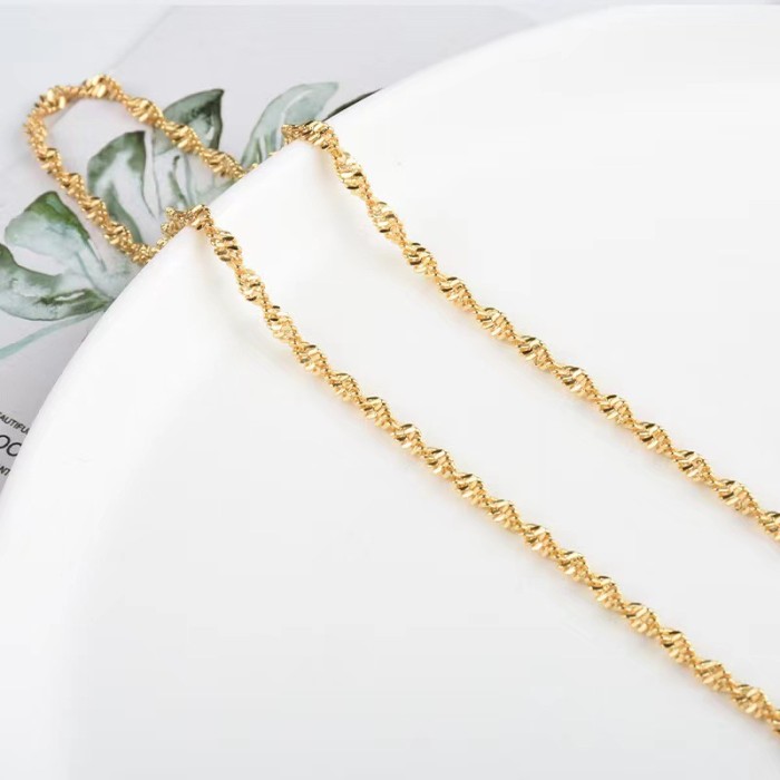 18K Titanium Steel Twisted Chain Elegant Simple Collarbone Chain Starry Sky Sparkling Necklace for Women Unique Neck Chain Bare Chain