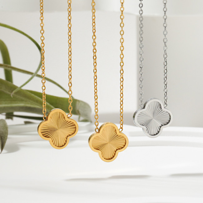 Korean Style Simple Glitter Sequin Stainless Steel Pattern Clover Collarbone Chain Light Luxury Ins Style Titanium Steel Necklace