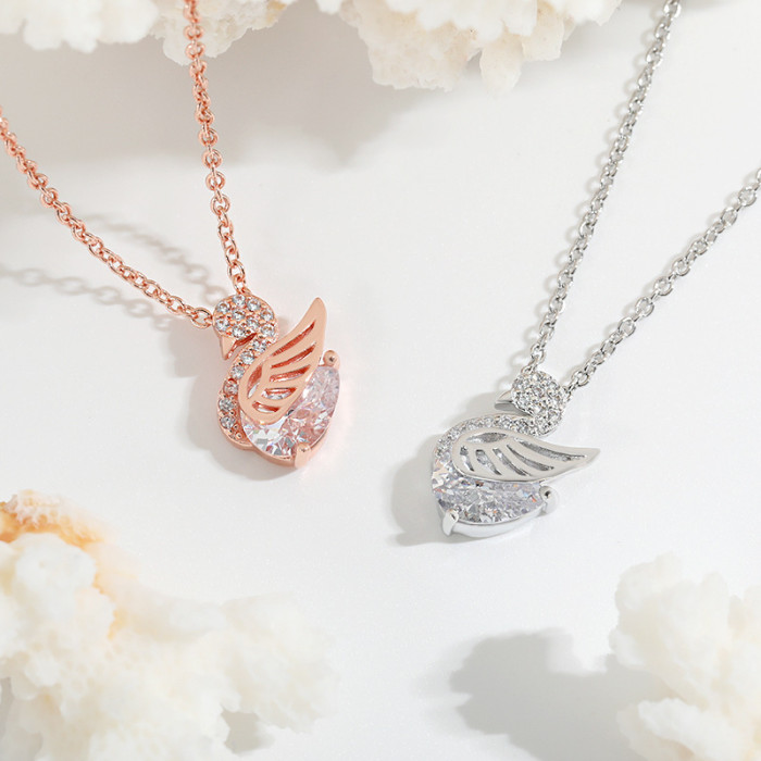 TikTok Swan Same Style Pendant Necklace Elegant Light Luxury Design Versatile INS Style Inlaid Diamond Little Swan Necklace
