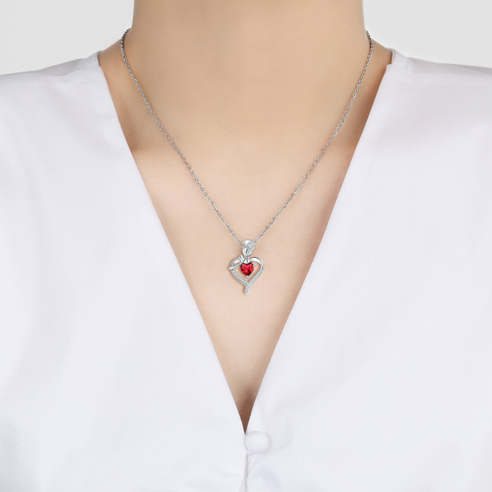 Amazon Hot-Selling Eternal Flower Necklace for Women European and American High-End Valentine's Day Gift Heart Rose Necklace