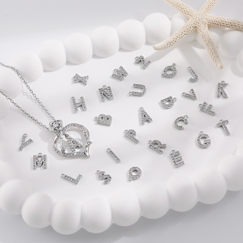 Cross-Border Hot-Selling European and American Amazon TK Foreign Trade Pendant Light Luxury Niche High-End Rose Flower 26 Letter Necklace