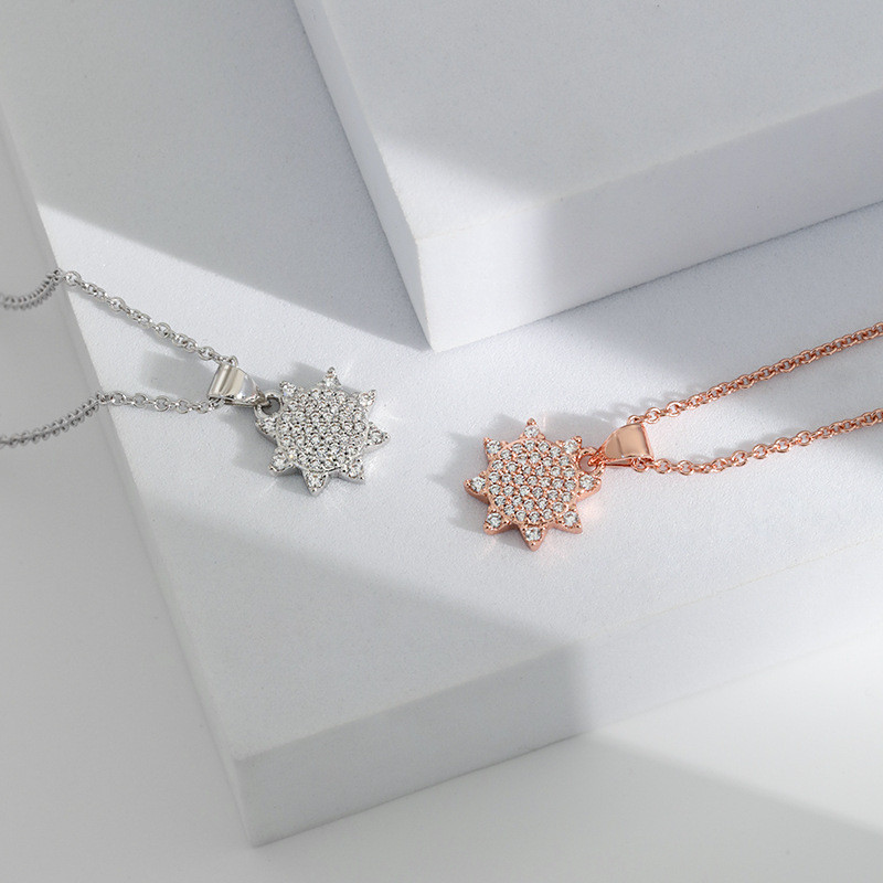 Original Design Eight-Pointed Star Meteor Necklace for Women Simple Diamond-Studded Fashion Hamlet Comet Sunflower Necklace