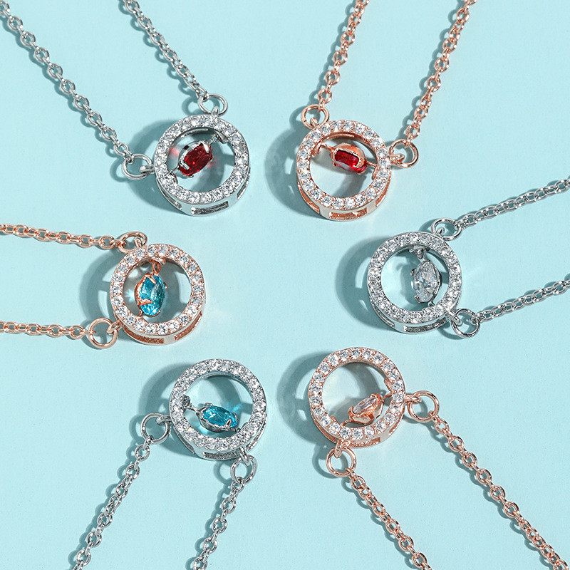 Shining Dynamic Round Pendant Necklace Set Niche Design High-end Feel Colorful Diamond Round Main Stone Beating Heart Necklace