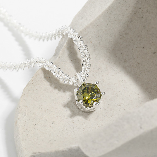 Gypsophila Minimalist Style Caterpillar Necklace Minimalist Niche Olive Green Diamond Mini Crown Sparkling Necklace