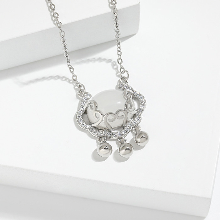 Internet Celebrity Chalcedony Peace and Prosperity Lock Necklace for Women Ethnic Style Collarbone Chain Longevity Lock Pendant Valentine's Day Gift