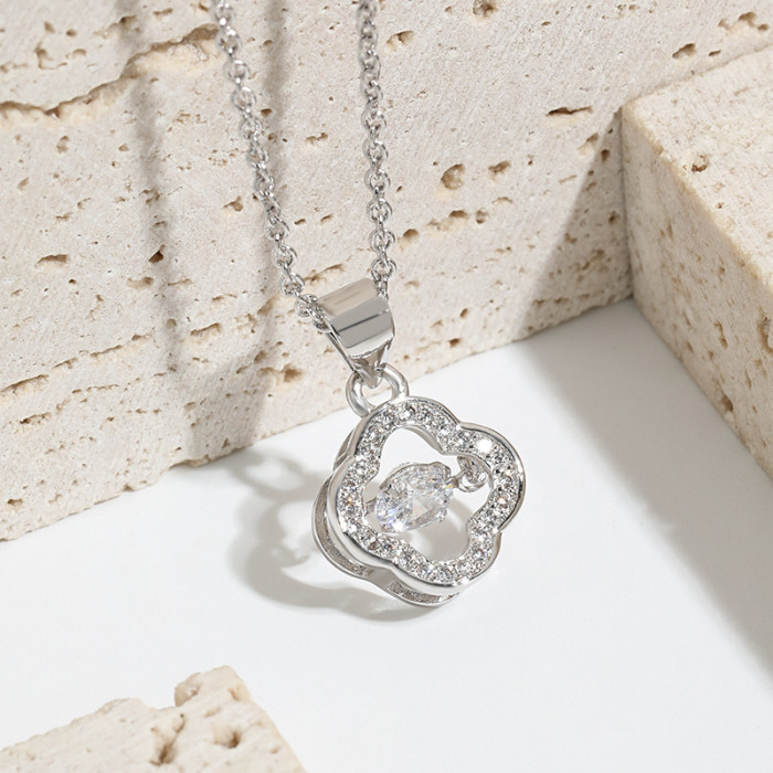 Lucky Clover Main Stone Dancing Pendant Necklace Rose Gold Beating Heart Korean Version Simple and Lively Four-leaf Clover Necklace