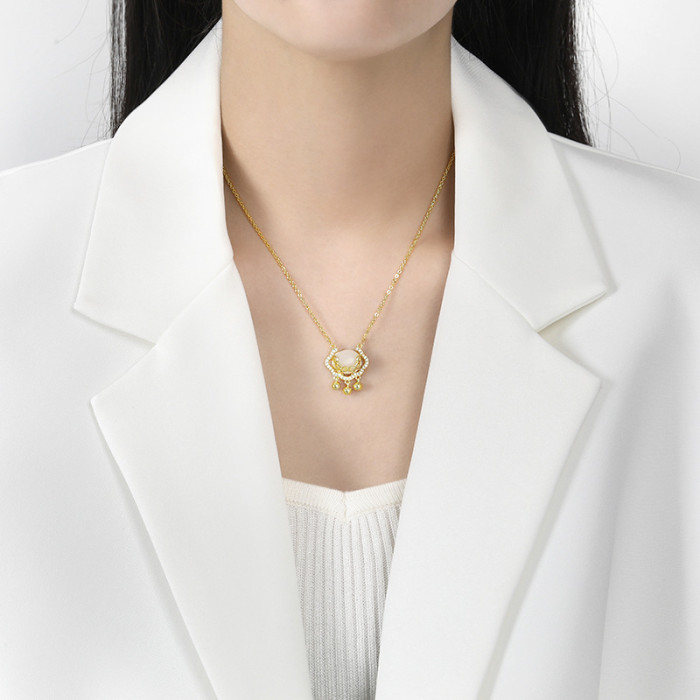 Internet Celebrity Chalcedony Peace and Prosperity Lock Necklace for Women Ethnic Style Collarbone Chain Longevity Lock Pendant Valentine's Day Gift