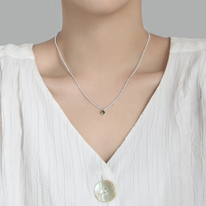 Gypsophila Minimalist Style Caterpillar Necklace Minimalist Niche Olive Green Diamond Mini Crown Sparkling Necklace